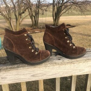 B.0.C brown suede ankle boots size 7.5